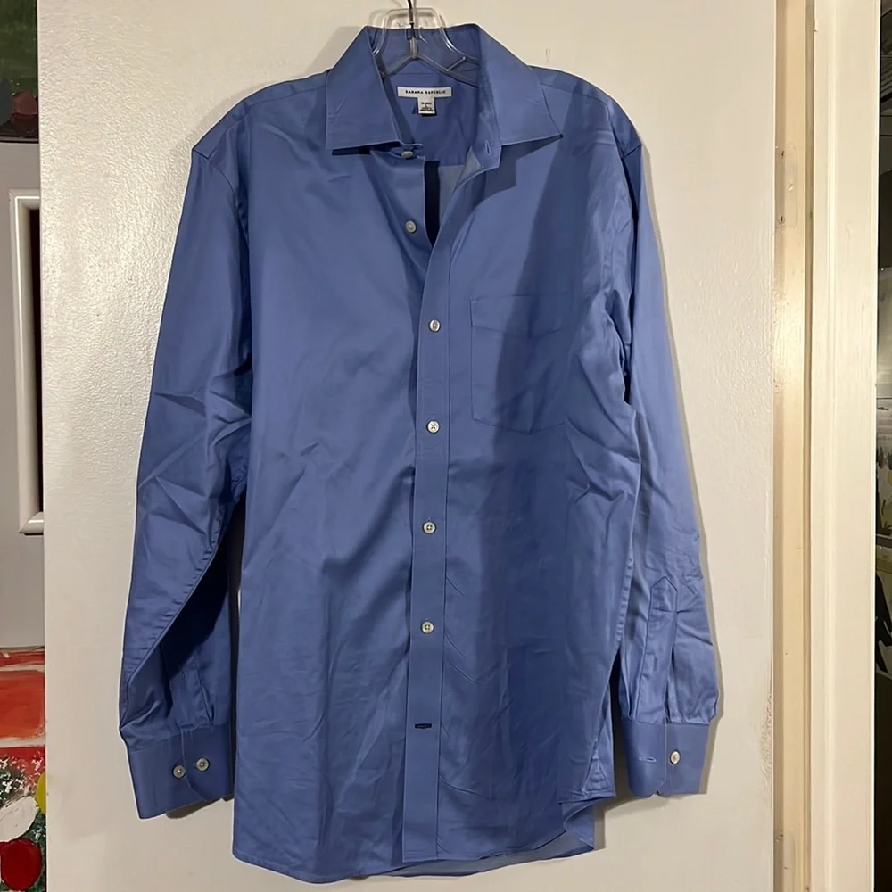 Banana Republic blue 100% cotton mens shirt